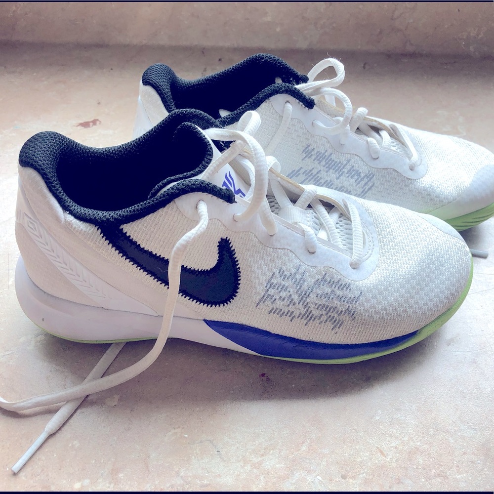 Nike boys size 3